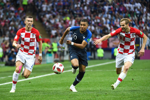 法尔克：拜仁询问了西蒙斯，但后者只想加盟切尔西